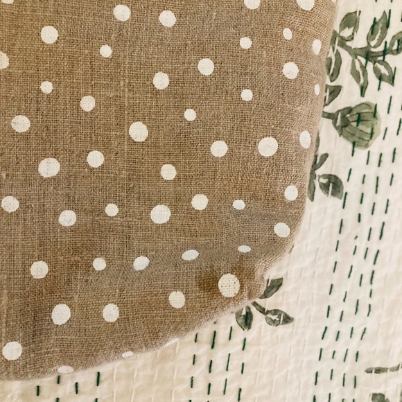 Linen Dot Crossbody Tote Bag - Picture 4 of 9